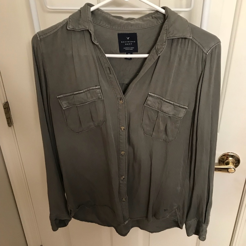 American Eagle Army Green Button Up Shirt